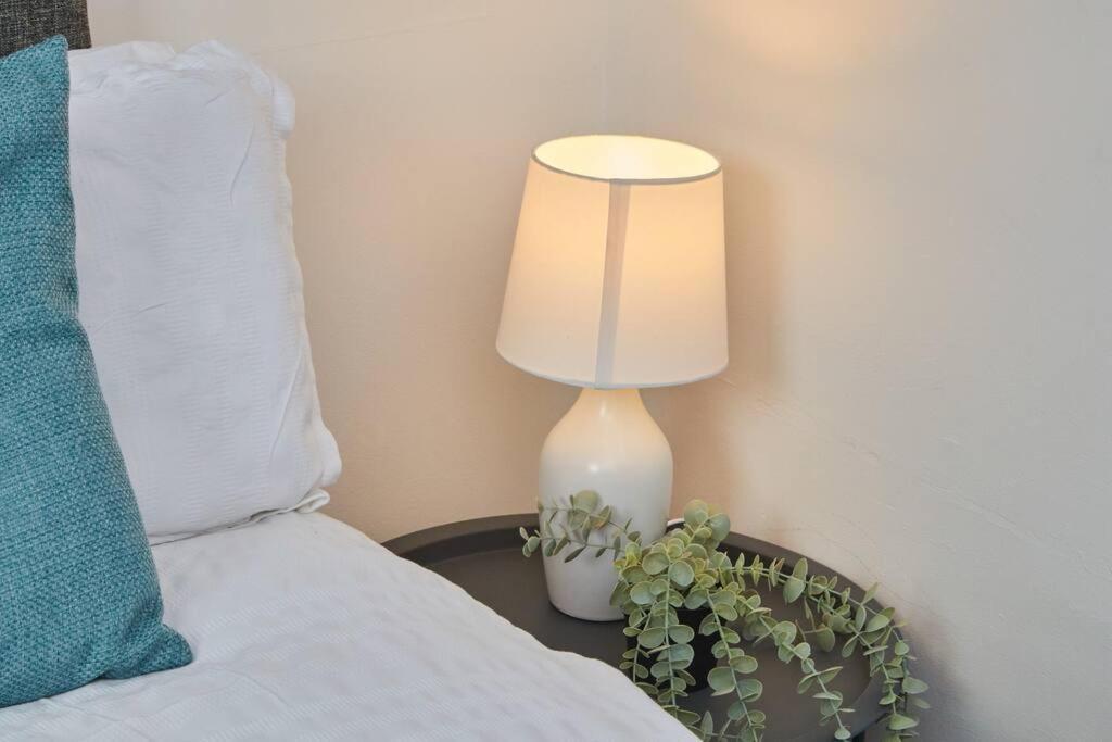 Large House Close To Leeds - Ideal For Groups Bagian luar foto